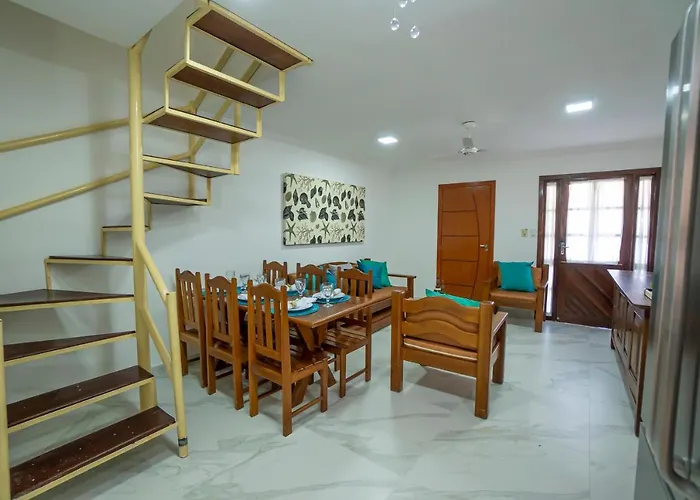 Duplex 3 suítes em Condomínio Jerusalém 1